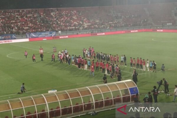 Stefano Cugurra Resmi Berpisah dengan Bali United