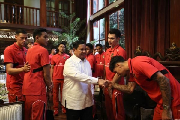 Presiden Mengingatkan Timnas untuk Tetap Berjuang Secara Maksimal Meski Sudah Lolos ke Playoff